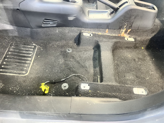 nettoyage voiture retrait vomi avant