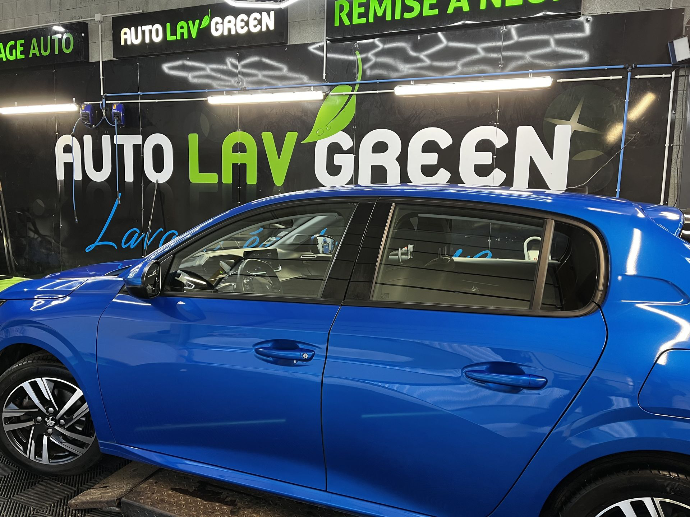 carrosserie propre après lavage voiture nantes