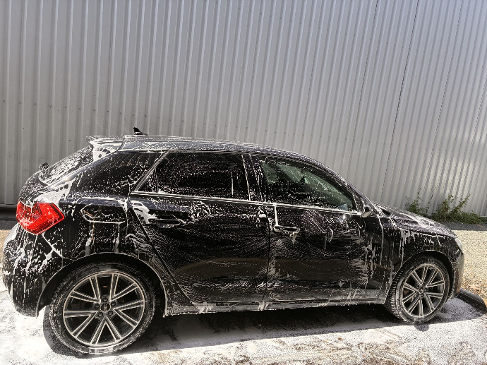 carrosserie A1 après shampooing lavage auto