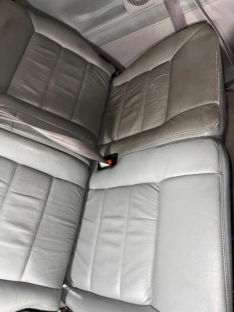 Nettoyage siége en cuir/alcantara